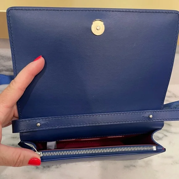 Off White brand Blue Crossbody Bag Never Used - Picture 5 of 7